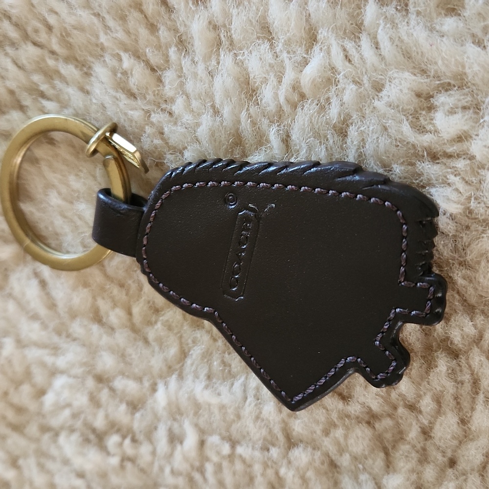 Adorable NWOT Coach Signature Leather Owl Key Ring π€ππ¦β€οΈπ - Picture 6 of 10